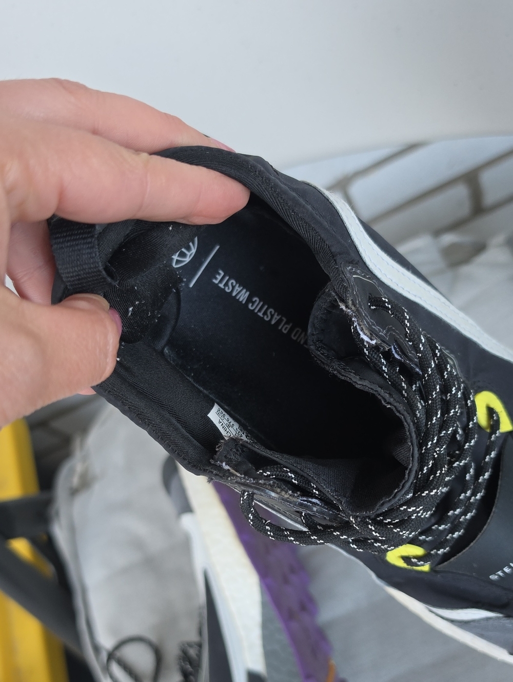 adidas by Stella McCartney Outdoorboost 2.0 COLD.RDY Trail Sneakers 10.5. B1z - Picture 4 of 7